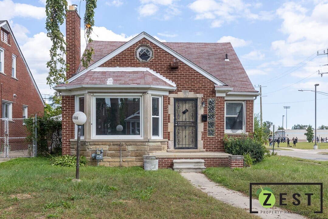 18000 Birwood St in Detroit, MI - Building Photo