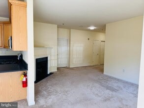113 Kyle Way in Ewing Township, NJ - Building Photo - Building Photo