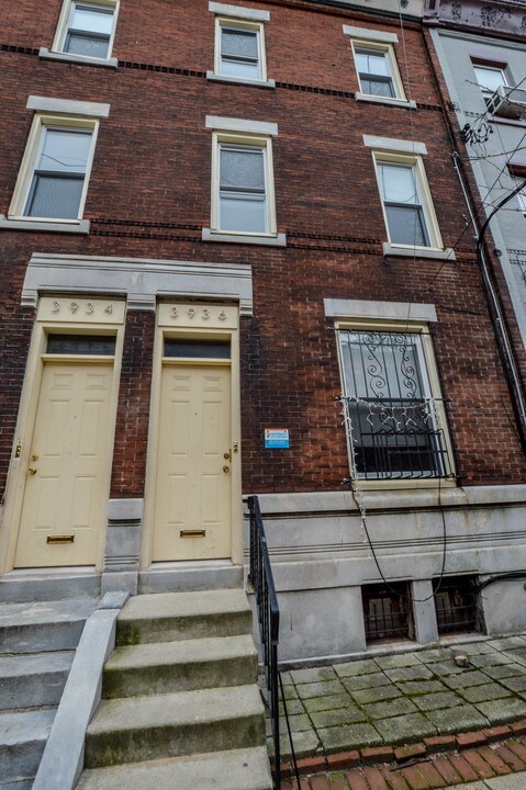 3934 Pine St. in Philadelphia, PA - Building Photo