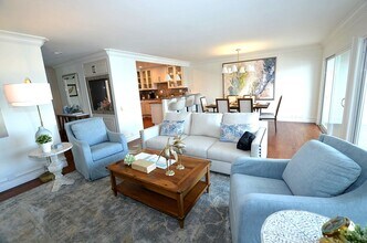 30 Antigua Ct in Coronado, CA - Building Photo - Building Photo