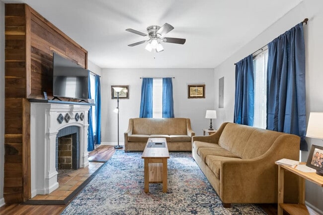 property at 3709 Hoyt St