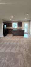 439 Regina Dr in Painesville, OH - Building Photo - Building Photo