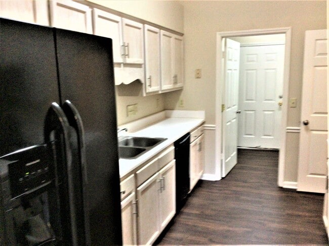 1520 Eagle Watch Ln in Kernersville, NC - Foto de edificio - Building Photo