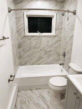 542 E Pine St in Long Beach, NY - Building Photo - Building Photo