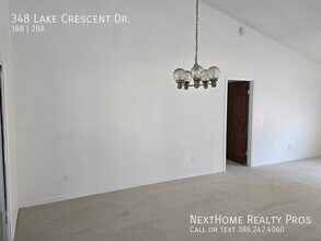 348 Lake Crescent Dr in Debary, FL - Building Photo - Building Photo