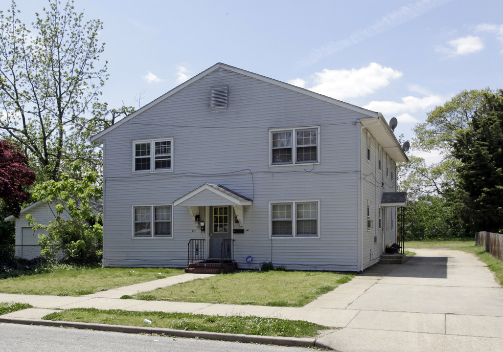 516-518 N 4th St in Millville, NJ - Foto de edificio