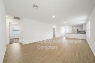 9020 Sumners Wise in Converse, TX - Building Photo - Building Photo