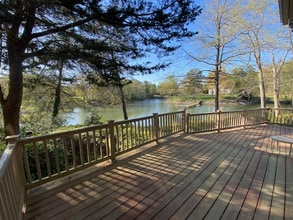 44 Muirfield Ct in Weems, VA - Building Photo - Building Photo