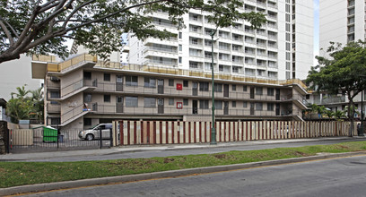 Kukilakila Apartments in Honolulu, HI - Building Photo - Building Photo