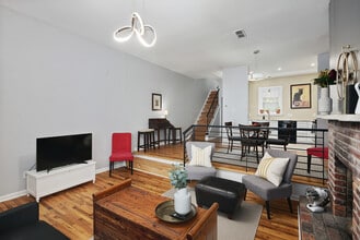 516 S 13th St, Unit 1 in Philadelphia, PA - Building Photo - Building Photo