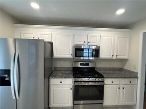 1025 Winthrope Chase Dr in Alpharetta, GA - Building Photo - Building Photo