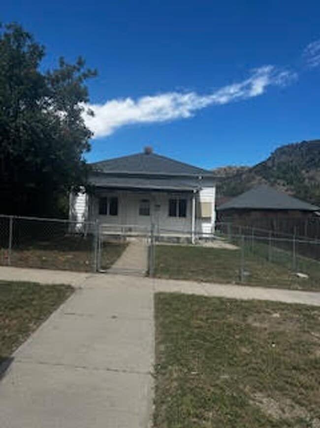 705 W Baca St in Trinidad, CO - Building Photo - Building Photo