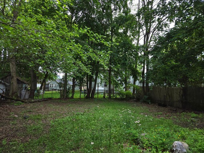 15 Clinton St in Montgomery, NY - Building Photo - Building Photo