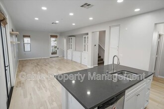 26261 Prima Way in Santa Clarita, CA - Building Photo - Building Photo