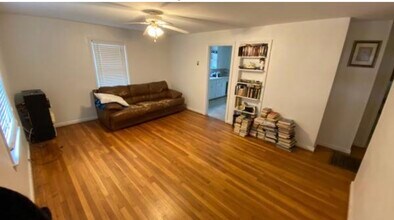 104 Broce Dr in Blacksburg, VA - Building Photo - Building Photo