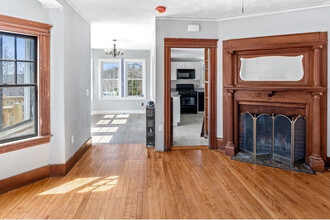 36 Fairview St in Fitchburg, MA - Building Photo - Building Photo