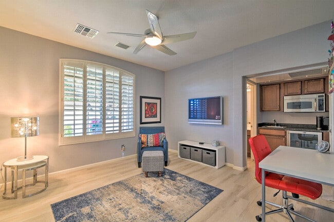 property at 15999 W Cambridge Ave