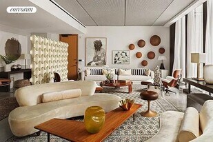 100 E 53rd St in New York, NY - Building Photo