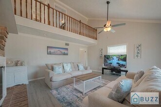 21814 Lampasas Dr in Galveston, TX - Building Photo - Building Photo
