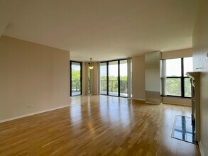 511 Aurora Ave in Naperville, IL - Building Photo - Building Photo