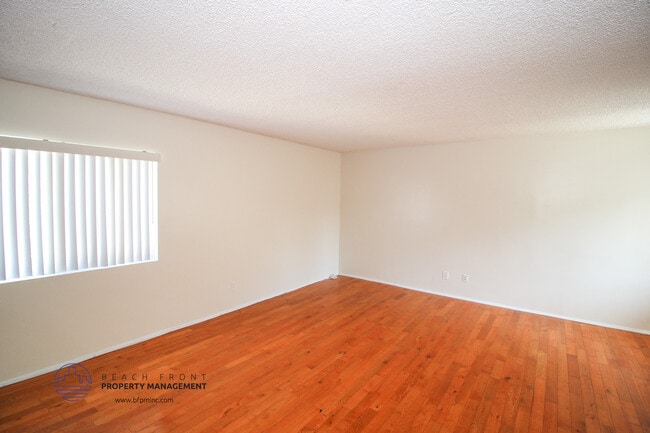 24431-24433 Hawthorne Boulevard