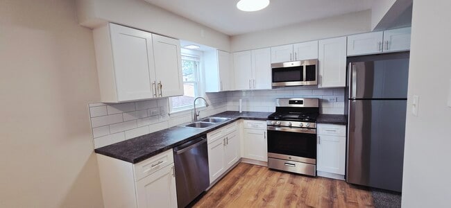 4848 W 83rd St in Burbank, IL - Foto de edificio - Building Photo