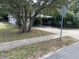 340 Calhoun Ave in Destin, FL - Building Photo