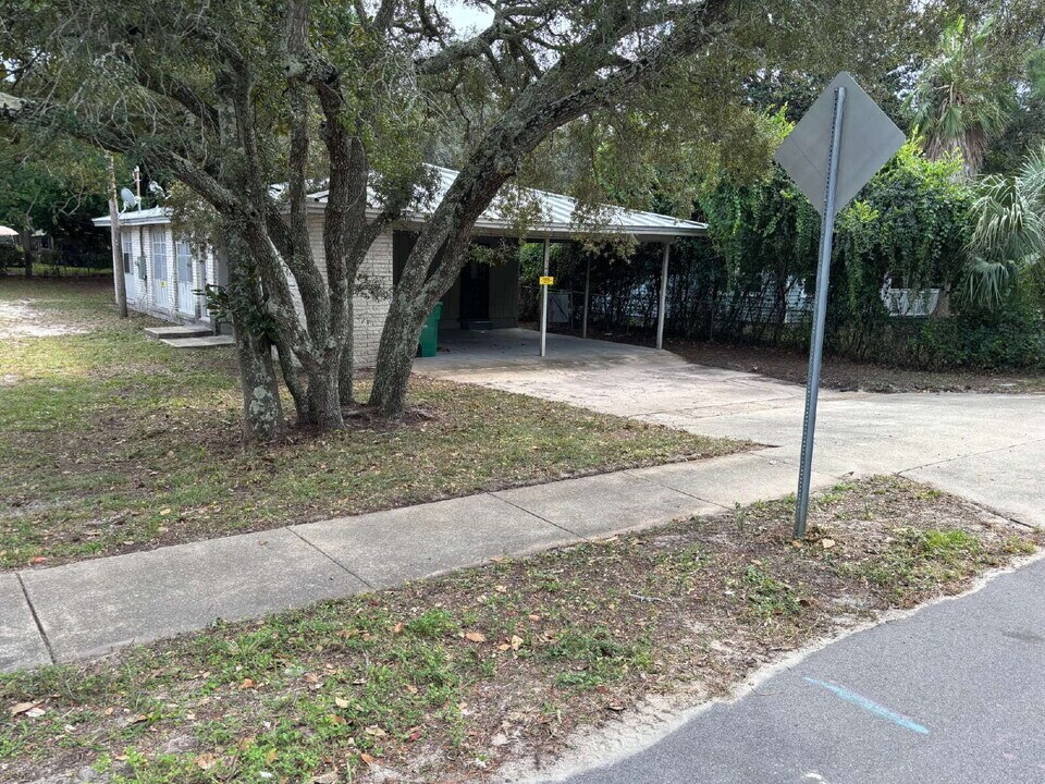 340 Calhoun Ave in Destin, FL - Building Photo