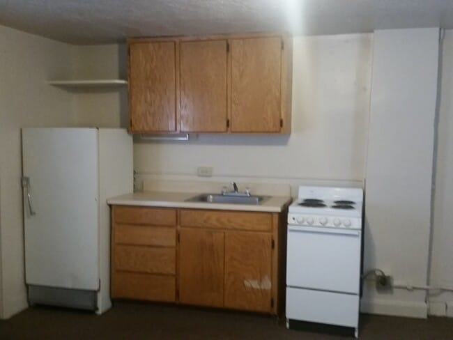 393 S Eastern Ave, Unit 1