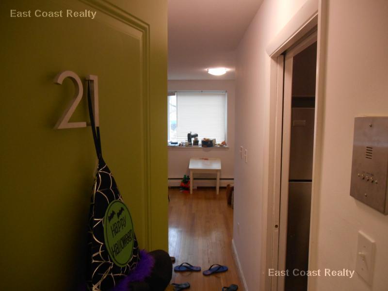 14 Marion St in Brookline, MA - Building Photo