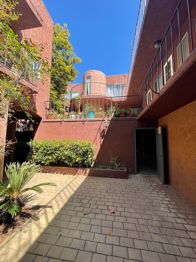 2222 Carmel Valley Road, Unit #4