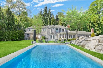 12 Winterset Rd in Greenwich, CT - Building Photo - Building Photo
