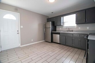 1125 Keith Ave in Oak Grove, KY - Building Photo - Building Photo