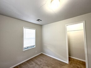 709 Lake Murray Dr S in Ardmore, OK - Building Photo - Building Photo