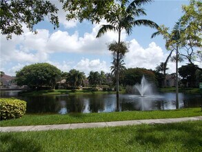 12118 St.Andrews Pl in Miramar, FL - Building Photo - Building Photo