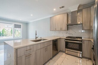 225 Columbia Ave in Jersey City, NJ - Building Photo - Building Photo