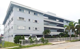 1818 Rodman St in Hollywood, FL - Building Photo