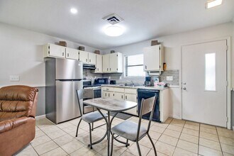 8005 Cherokee Trail in Crossville, TN - Building Photo - Building Photo