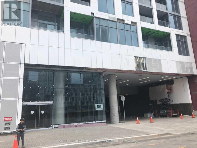 property at 576-576 Front St W