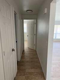 107 Windsor Dr photo'