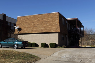 Insbrook Apartments in Oklahoma City, OK - Building Photo - Building Photo