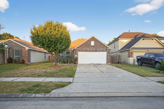 18506 W Hardy Rd in Houston, TX - Building Photo - Building Photo