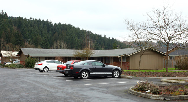 Forest Park Apartments in Sumner, WA - Building Photo - Building Photo