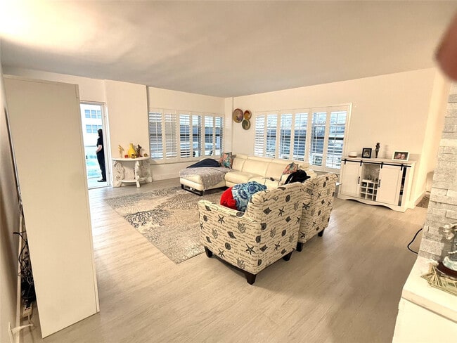 property at 3550 Galt Ocean Dr