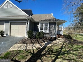 132 N Village Ln in Chadds Ford, PA - Building Photo - Building Photo