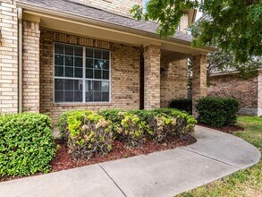 13717 Field Spar Dr in Manor, TX - Building Photo - Building Photo