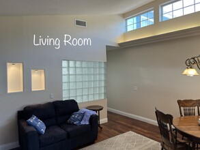 7573 E Camino Tampico, Unit Attached Suite in Anaheim, CA - Building Photo - Building Photo
