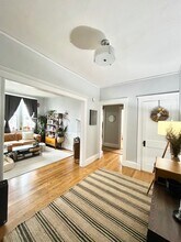 129 Chiswick Rd, Unit 19 in Boston, MA - Foto de edificio - Building Photo