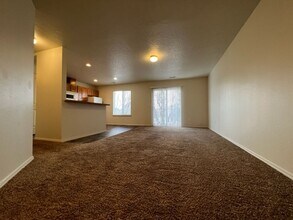2944 W Marbeth Ct in Meridian, ID - Building Photo - Building Photo
