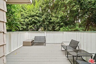 7904 Topanga Canyon Blvd in Los Angeles, CA - Building Photo - Building Photo